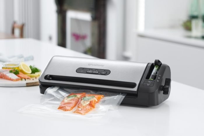 Foodsaver Vacuum Sealer  Top Line Fresh FSV017 met 50 marmelot vacuumzakken en 2 Rollen
